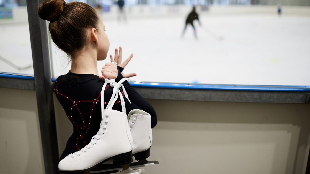 Dailslidosana_Daugavas_ledus_halle_LNSC.jpg